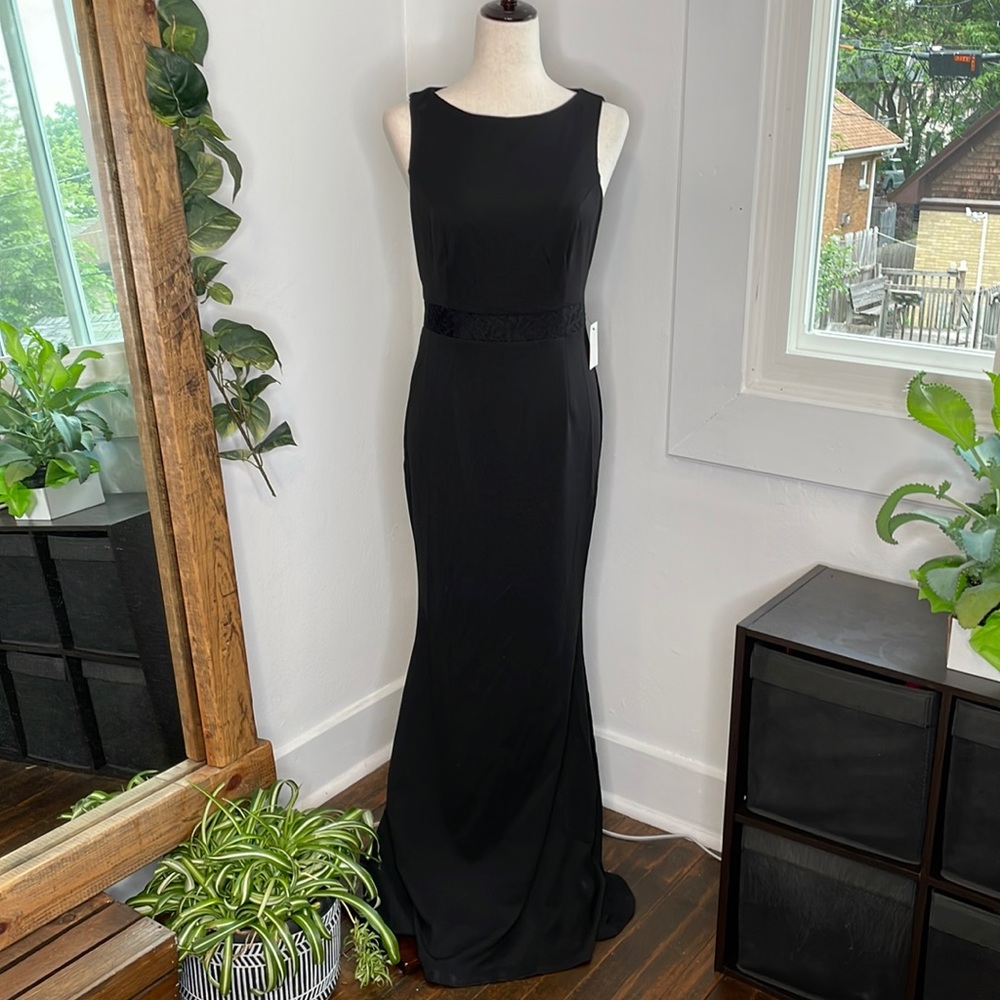 NWT Lulu’s Floor Length Gown